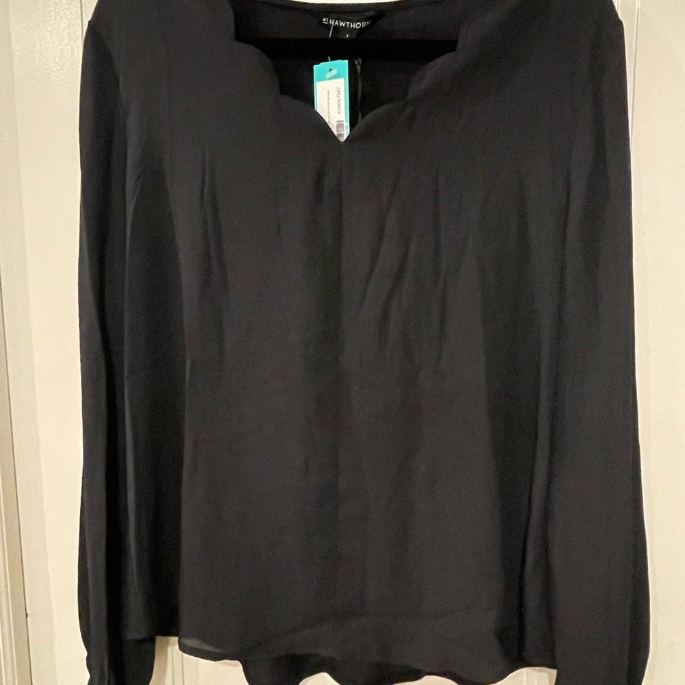 41 Hawthorne Catherine Scallop Top Mixed Material, new with tags
